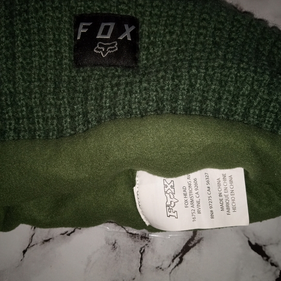 FOX Unisex Beanie Hat Headwear - Picture 2 of 4